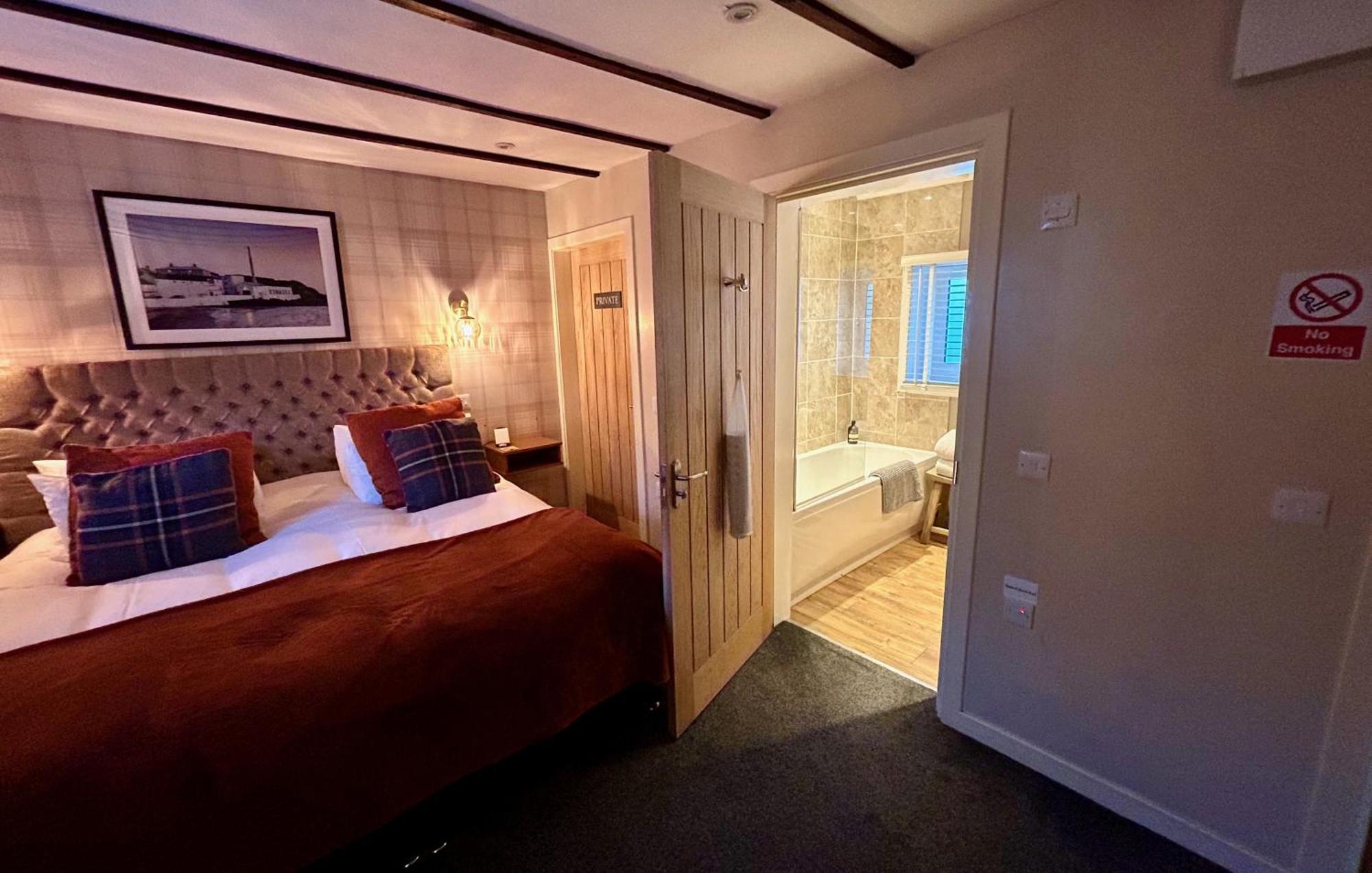 Lochindaal Hotel Port Charlotte Zewnętrze zdjęcie